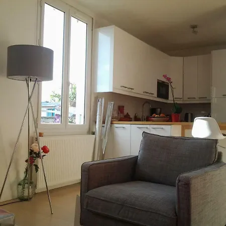 Spacieuse Avec Salle De Bains Privative A 5mn Du Centre De Saint-germain-en-laye